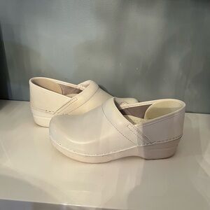 Dansko professional white clog size 39